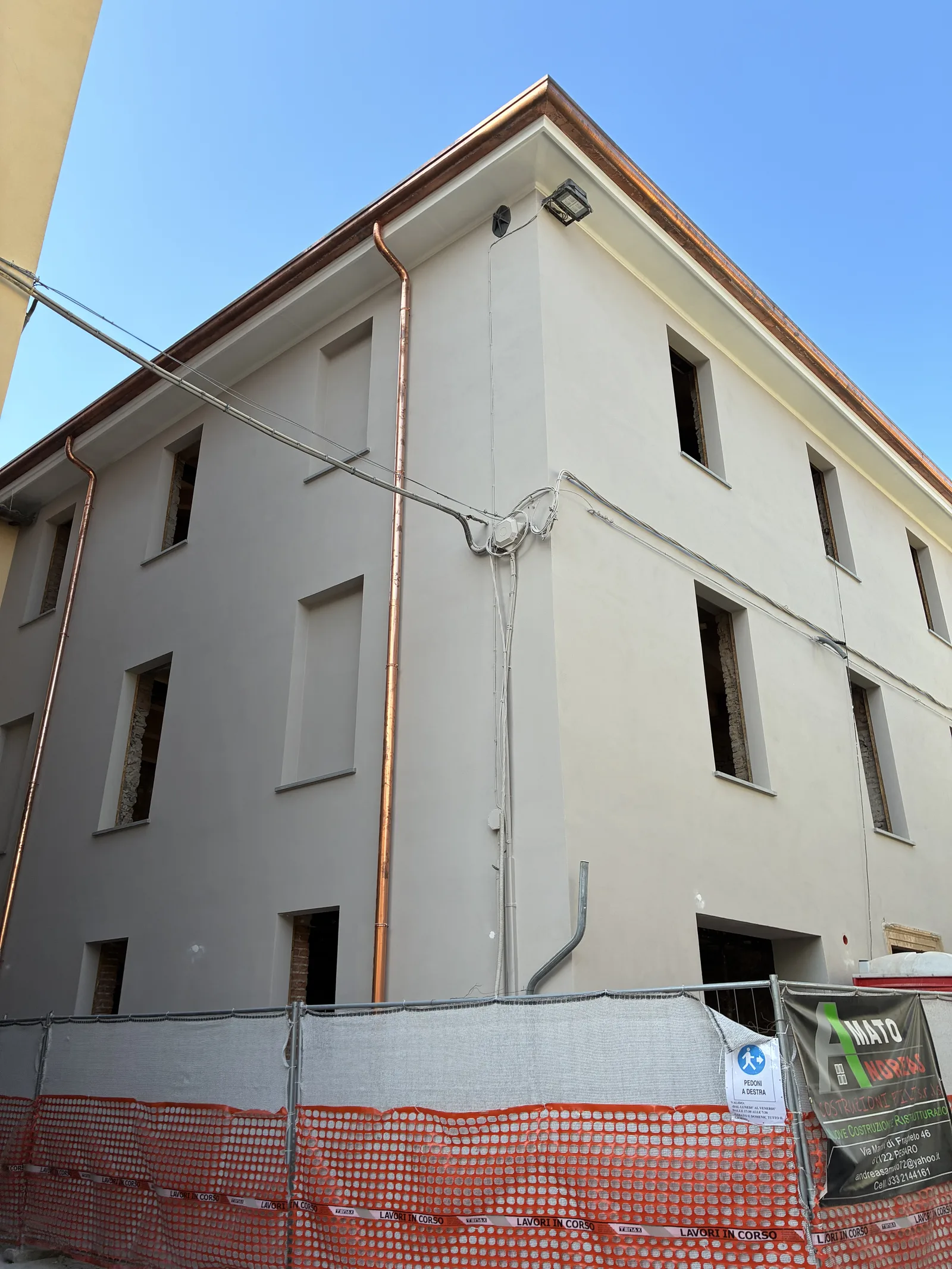 Prospetto del cantiere in Via Mazza